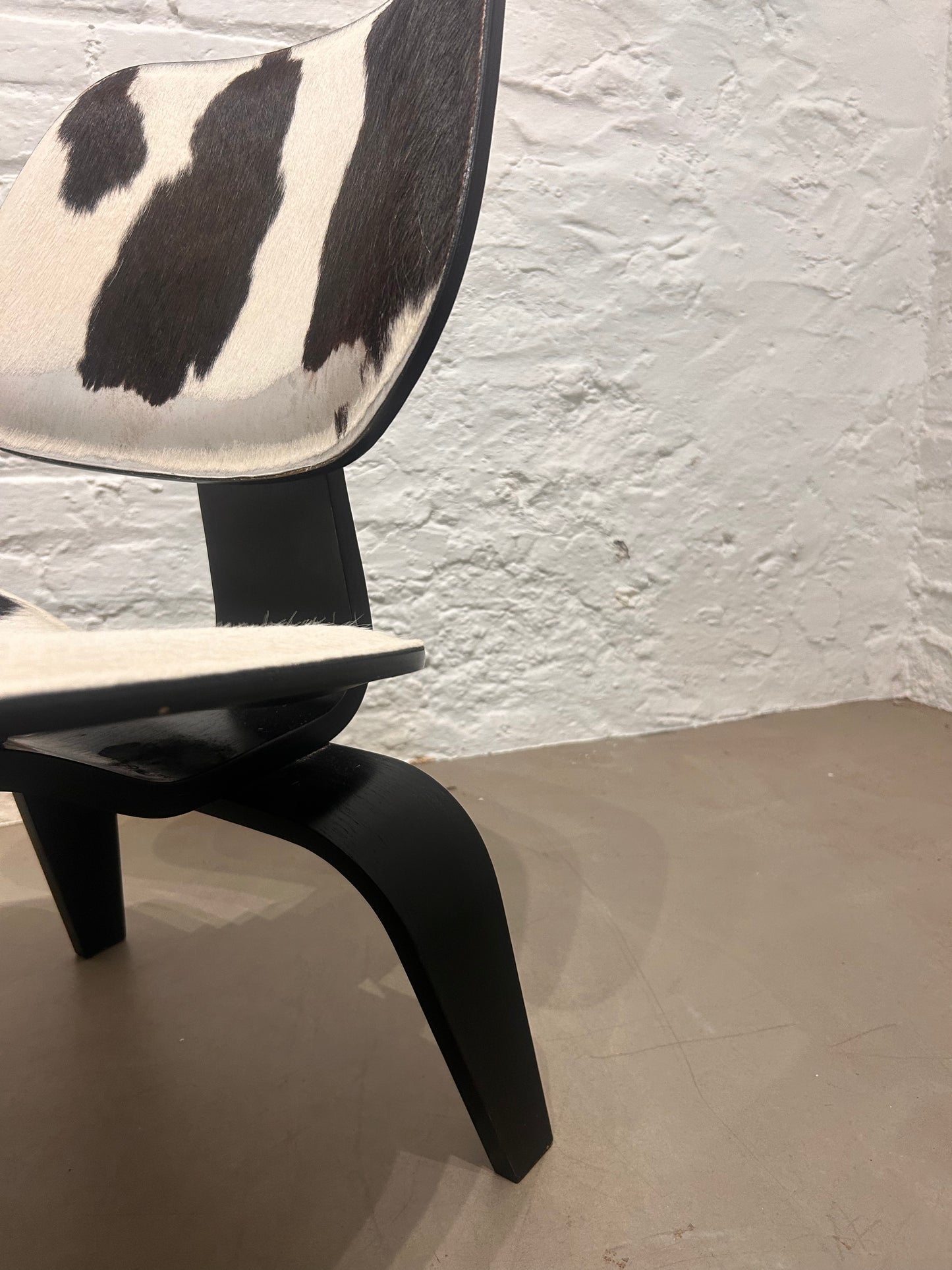 VITRA PLYWOOD GROUP LCW CALFSKIN CHAIR (CHARLES & RAY EAMES)